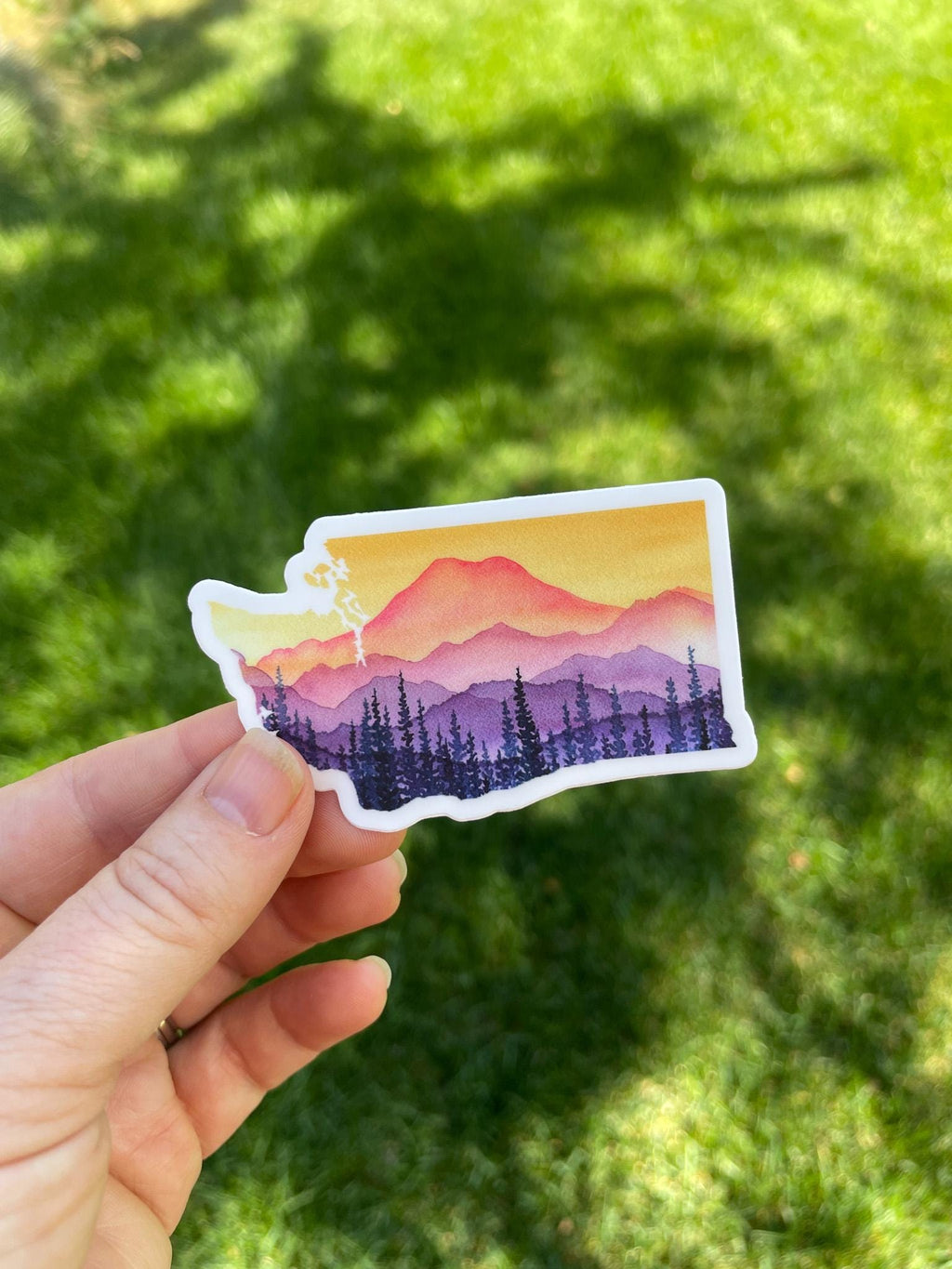 Washington Sticker Mt. Rainier Vinyl -- Art Sticker -- Mountain Sticker -- State Sticker -- Water Bottle Sticker -- Laptop Decal